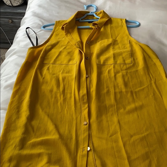 Yellow long sleeveless blouse - Picture 2 of 3